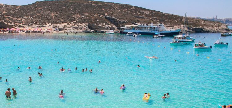 C’è un traghetto per auto per Malta? Guida alla guida a Malta.Parcheggio all’aeroporto di Malta. Quante reti ci sono a Malta? Imparare l’inglese a Malta. C’è un traghetto per auto per Malta? Guida alla guida a Malta.Parcheggio all’aeroporto di Malta. Quante reti ci sono a Malta? Imparare l’inglese a Malta.